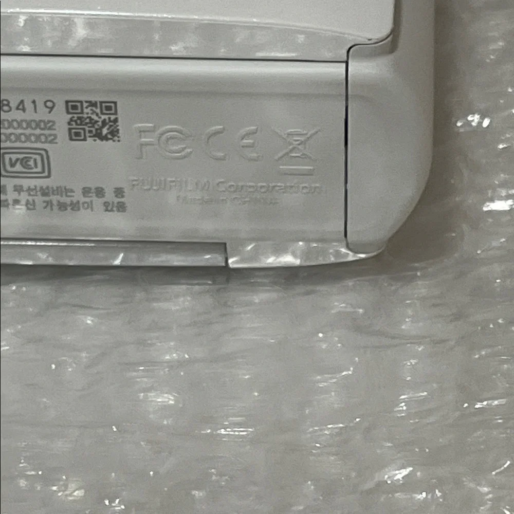 Fujifilm sleek instax